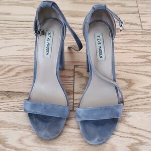 Steve Madden Carrison 4-Inch Block Heeled Suede Strappy Sandal  Size: 9.5